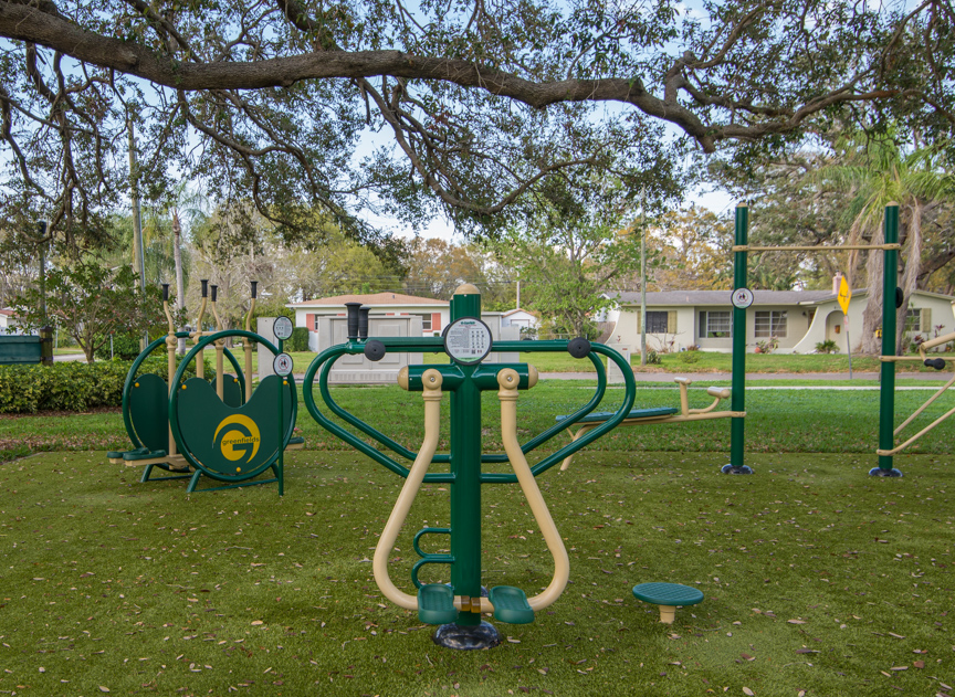 Azalea Park Exercise Zone  St. Petersburg Parks & Recreation
